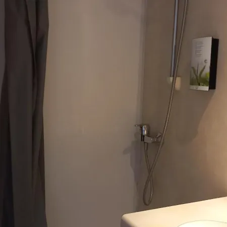 La Metairie & Piscine Отель