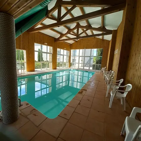 Отель La Metairie & Piscine Корд-сюр-Сьель