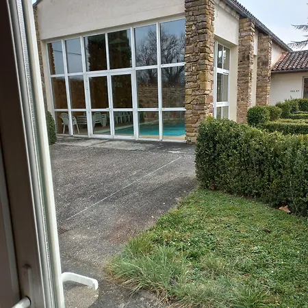 La Metairie & Piscine Отель 2*