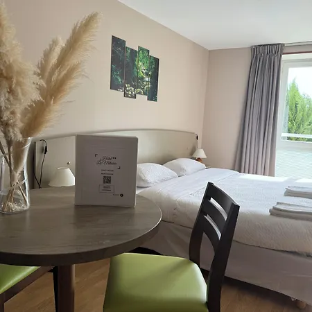 La Metairie & Piscine Отель