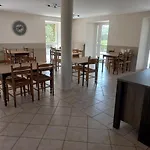 La Metairie & Piscine 2*