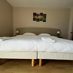 La Metairie & Piscine 호텔 콜드즈수르씨엘