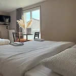 La Metairie & Piscine 호텔 콜드즈수르씨엘