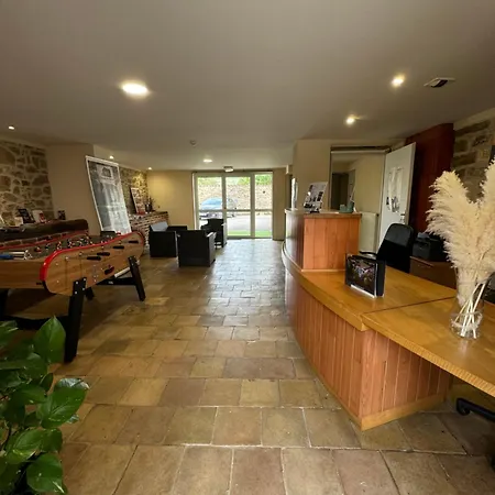 酒店 La Metairie & Piscine 2*