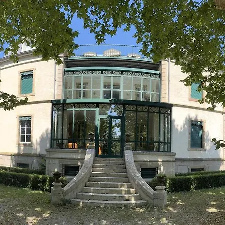 La Metairie & Piscine Hotel